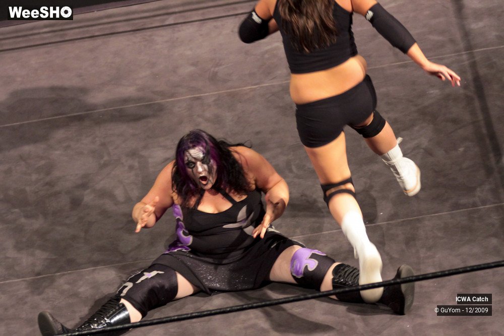 45/49 photos du spectacle ICWA Catch... Vu d'en Haut