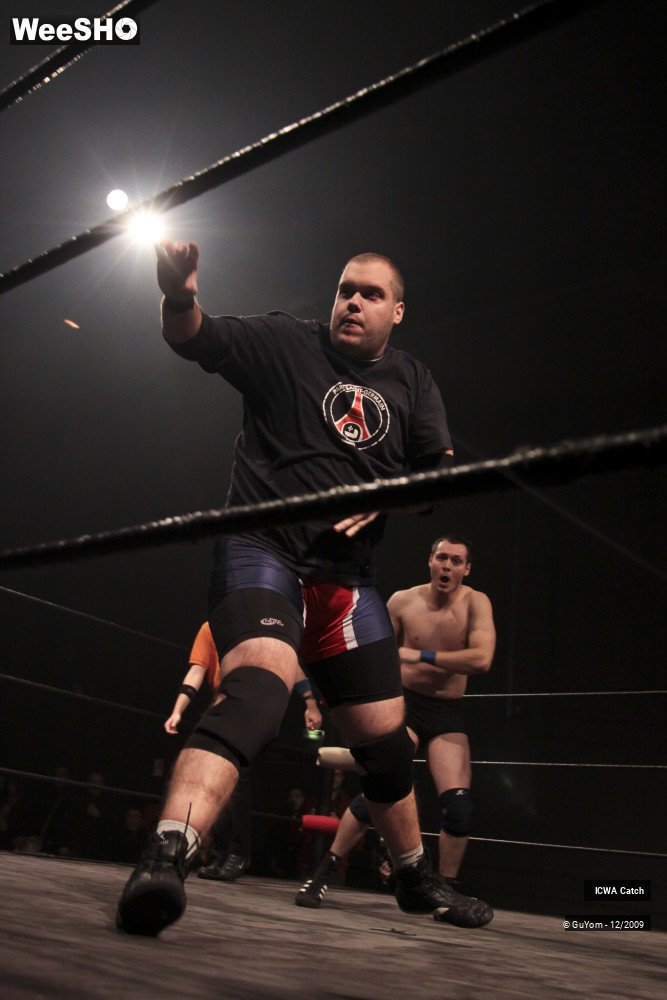 8/50 photos du spectacle ICWA Catch... Vu d'en Bas