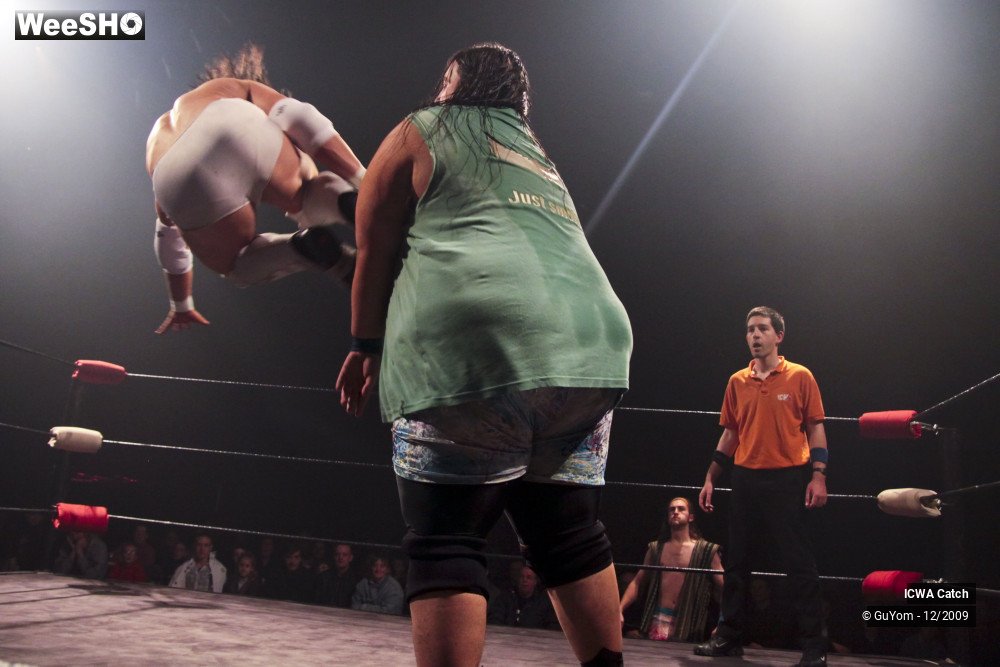 25/50 photos du spectacle ICWA Catch... Vu d'en Bas