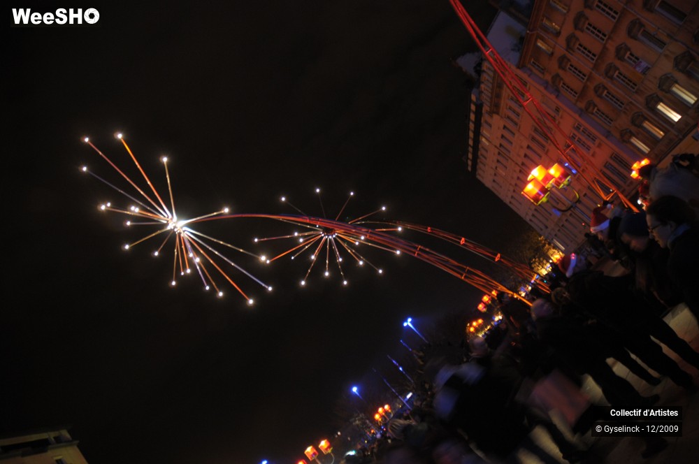 12/32 photos du spectacle Fête des Lumières 1