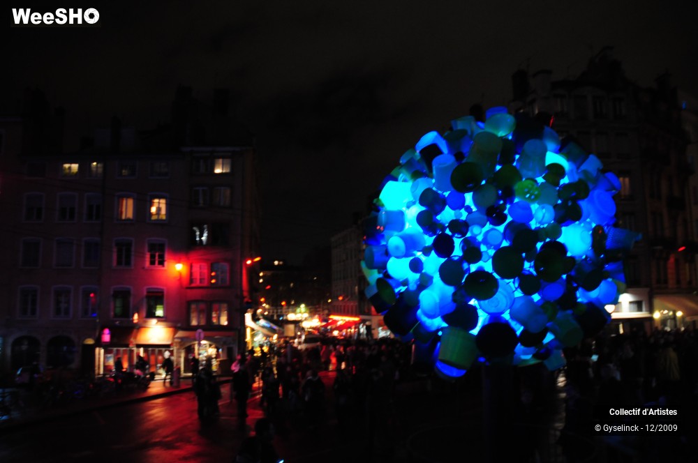 14/32 photos du spectacle Fête des Lumières 1
