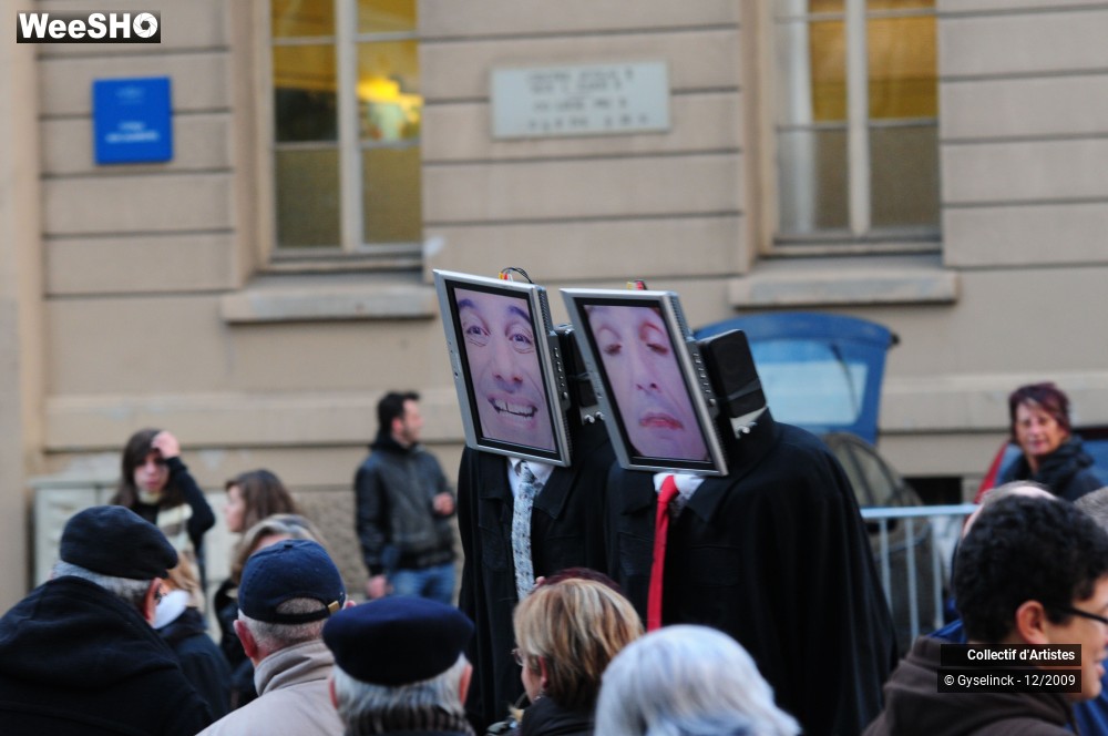 28/32 photos du spectacle Fête des Lumières 1