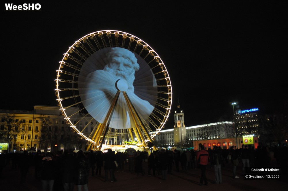8/36 photos du spectacle Fête des Lumières 2