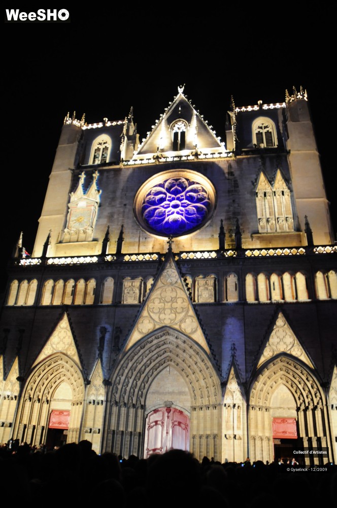 23/36 photos du spectacle Fête des Lumières 2