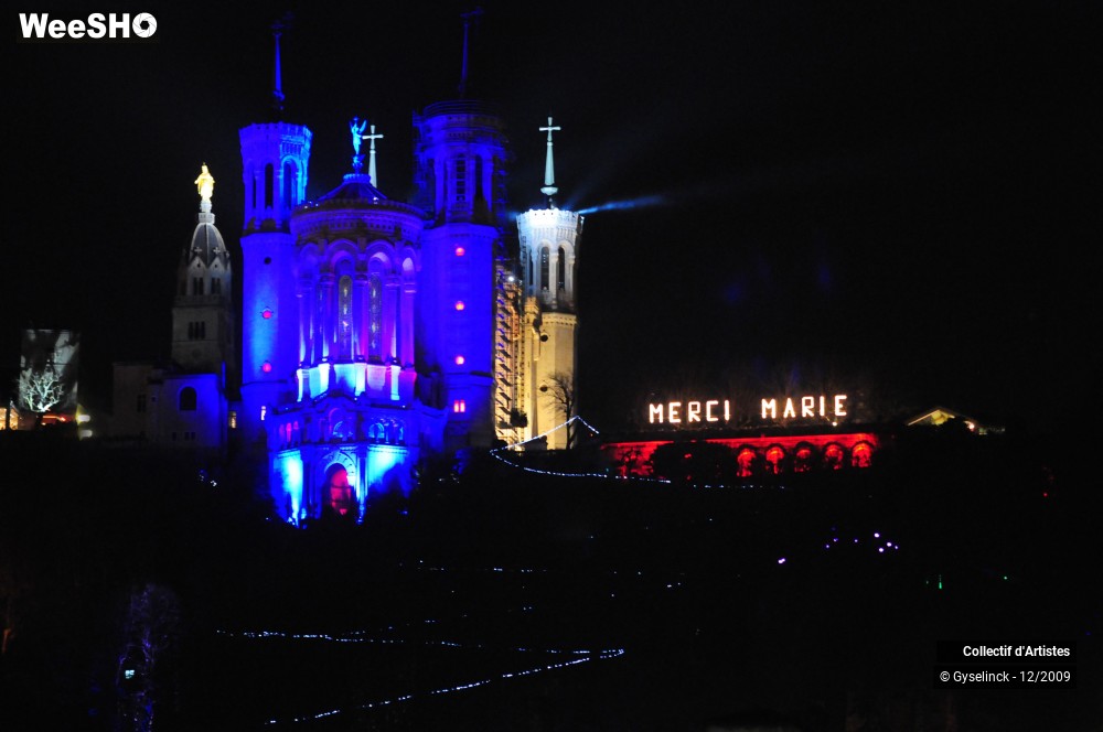 34/36 photos du spectacle Fête des Lumières 2