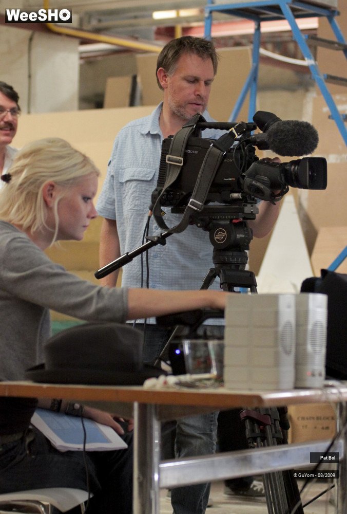 8/44 photos du spectacle Pat Bol Le Tournage