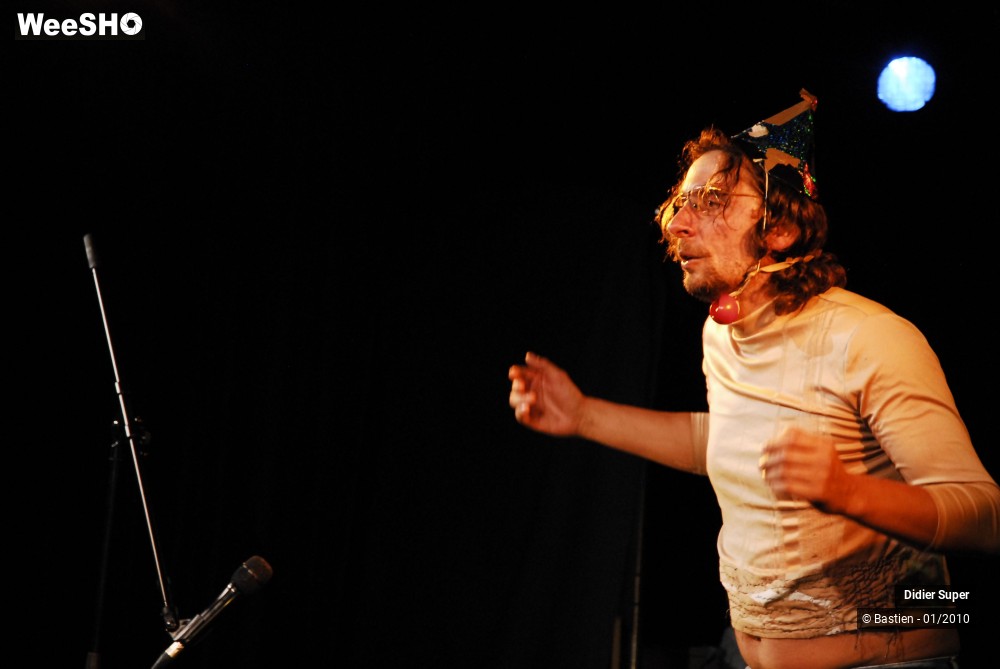 46/47 photos du spectacle Didier SUPER