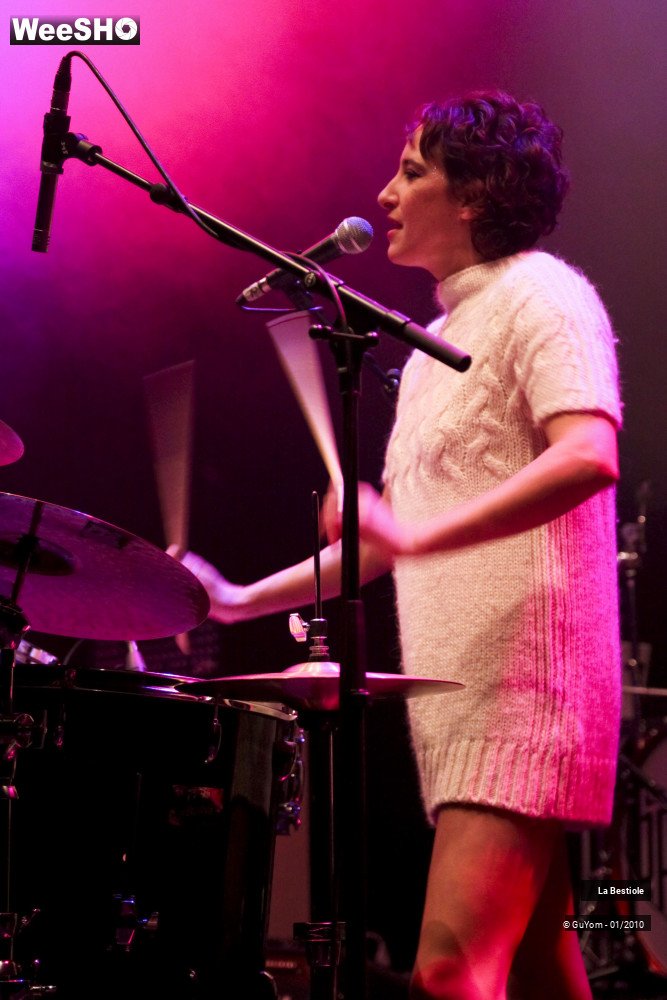 5/40 photos du spectacle La Bestiole