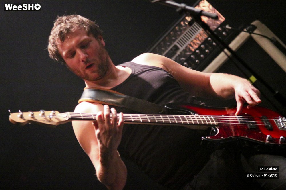 27/40 photos du spectacle La Bestiole