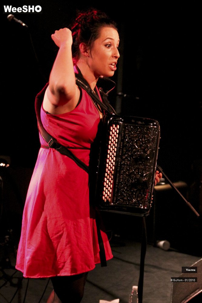 2/35 photos du spectacle Yoanna