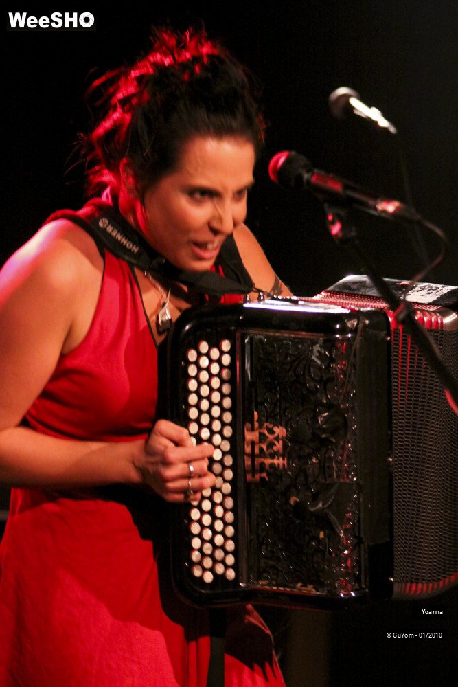 9/35 photos du spectacle Yoanna