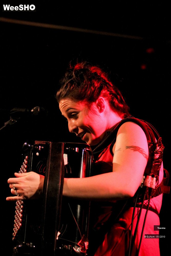 14/35 photos du spectacle Yoanna