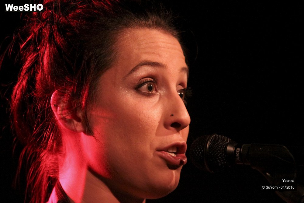 20/35 photos du spectacle Yoanna