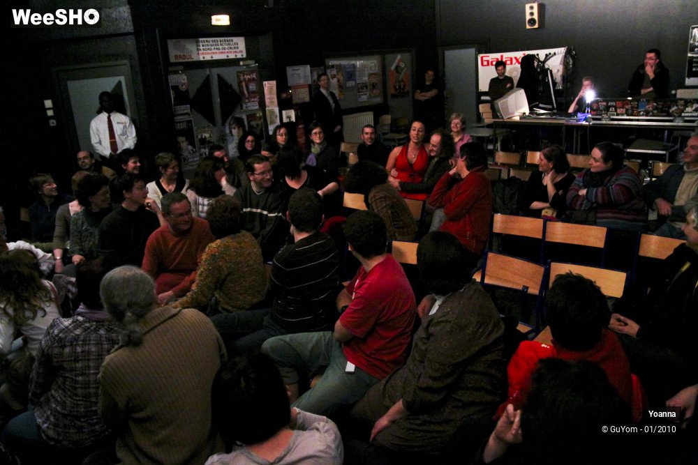 23/35 photos du spectacle Yoanna