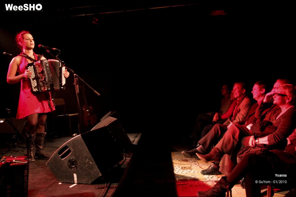 26/35 photos du spectacle Yoanna