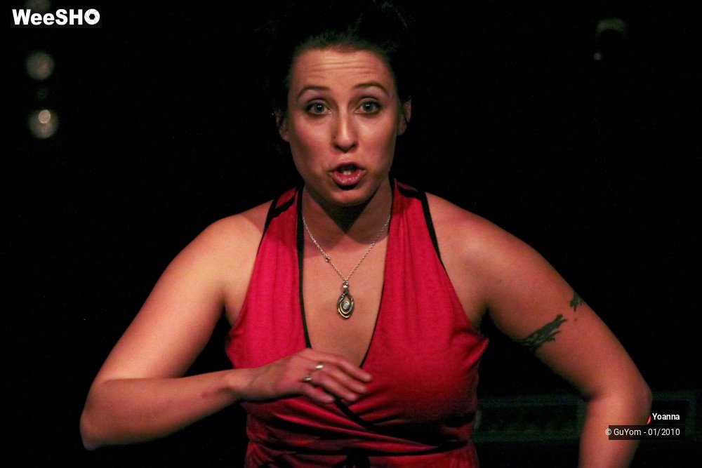 32/35 photos du spectacle Yoanna
