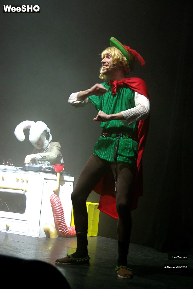 7/32 photos du spectacle Les Zactoux