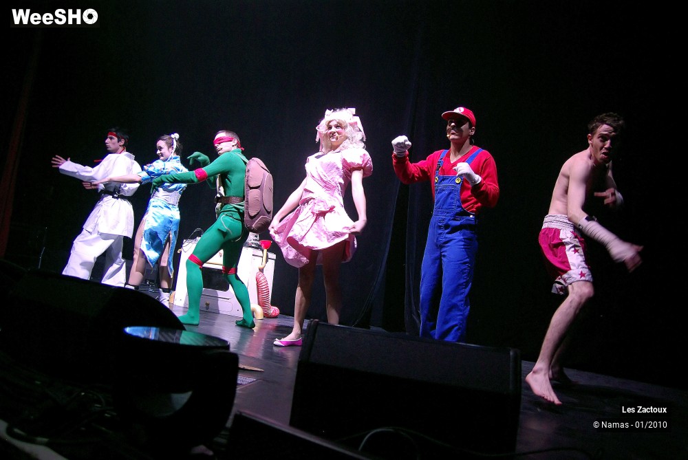 22/32 photos du spectacle Les Zactoux