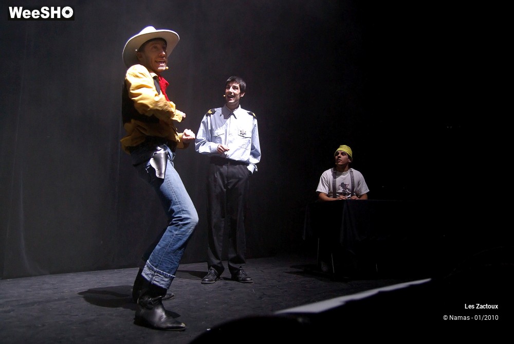 29/32 photos du spectacle Les Zactoux