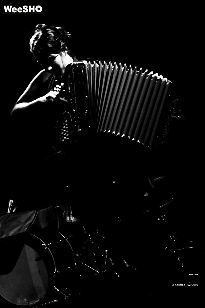 12/45 photos du spectacle Yoanna