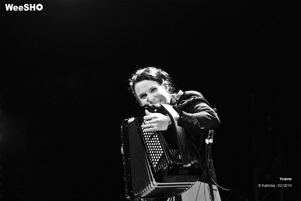 42/45 photos du spectacle Yoanna