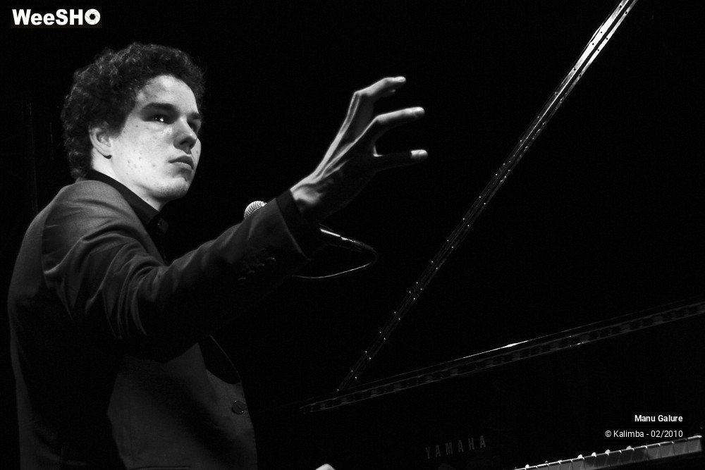 15/24 photos du spectacle Manu Galure