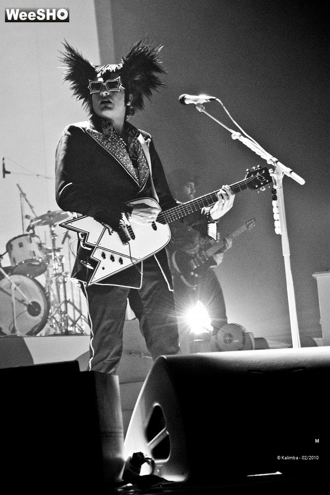 2/33 photos du spectacle M