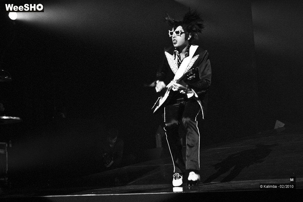 16/33 photos du spectacle M