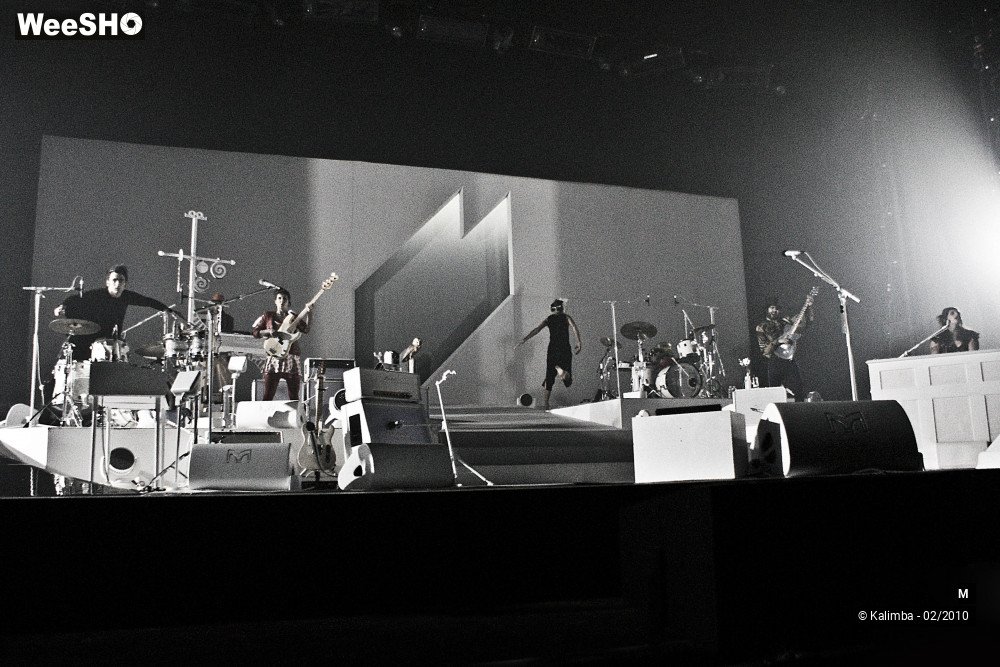 28/33 photos du spectacle M