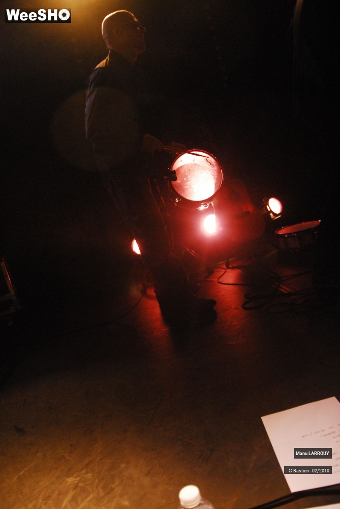 2/41 photos du spectacle Manu LARROUY