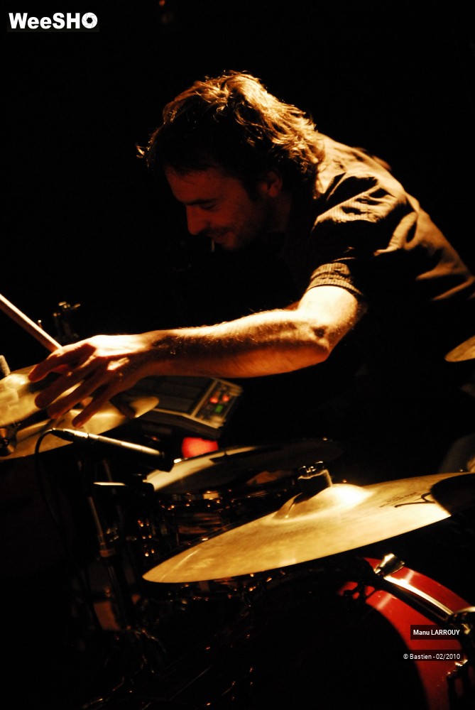 6/41 photos du spectacle Manu LARROUY