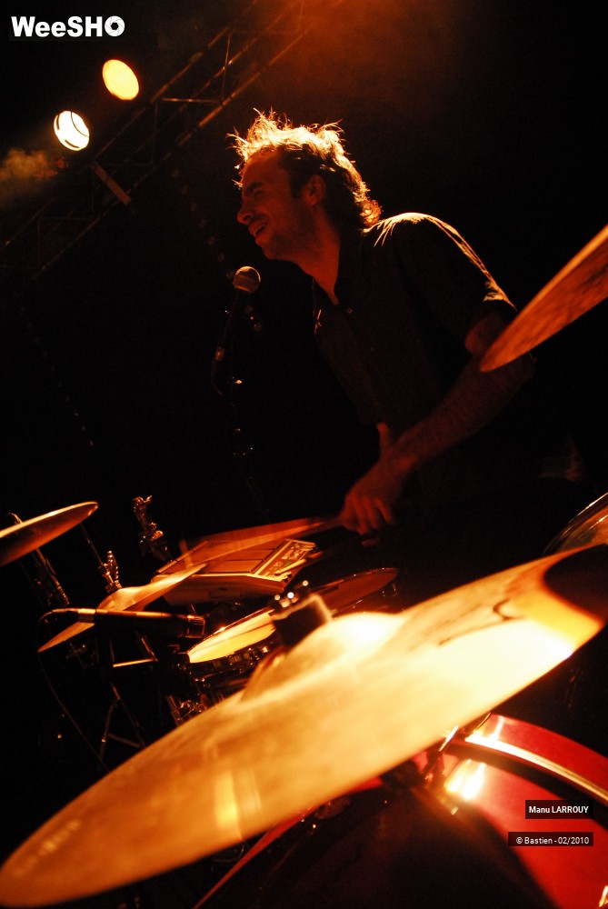 11/41 photos du spectacle Manu LARROUY