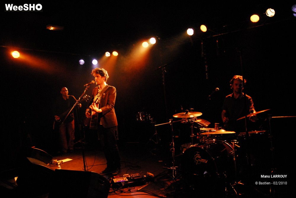 21/41 photos du spectacle Manu LARROUY