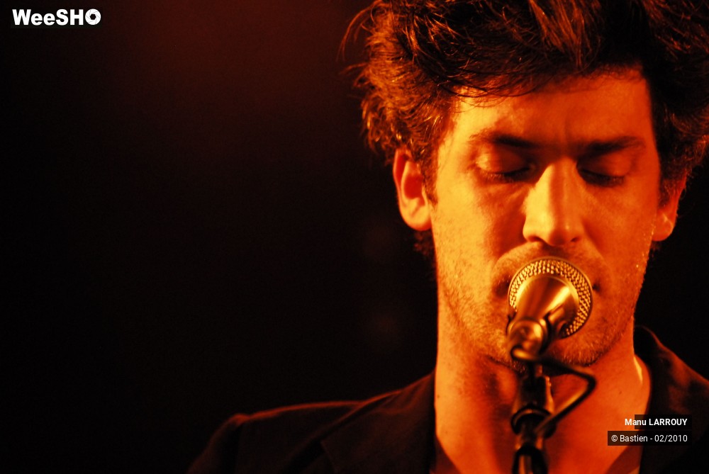 26/41 photos du spectacle Manu LARROUY
