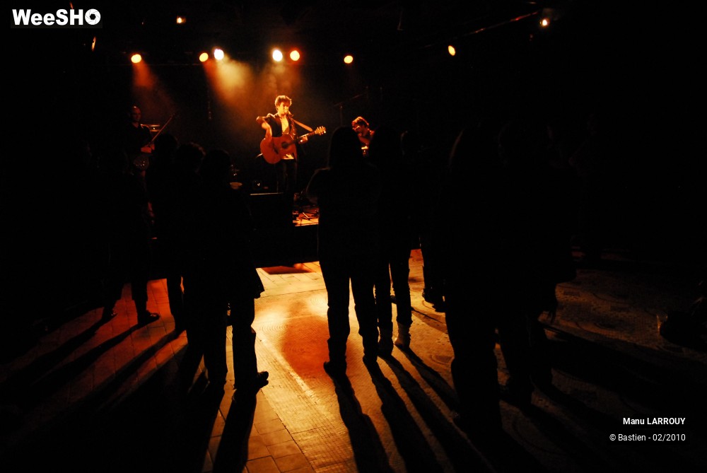 36/41 photos du spectacle Manu LARROUY