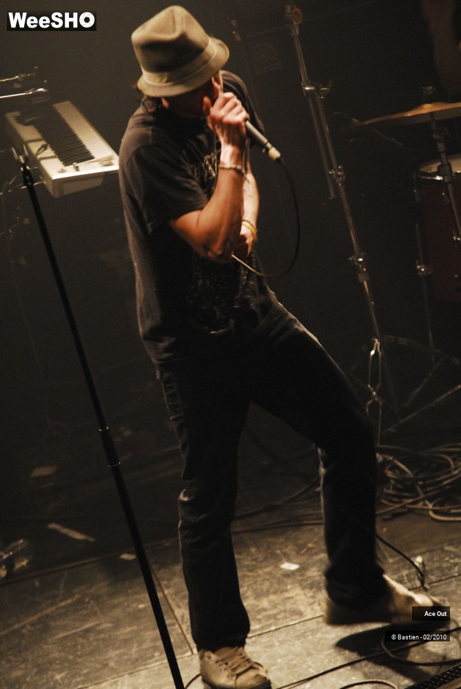 16/39 photos du spectacle Ace Out