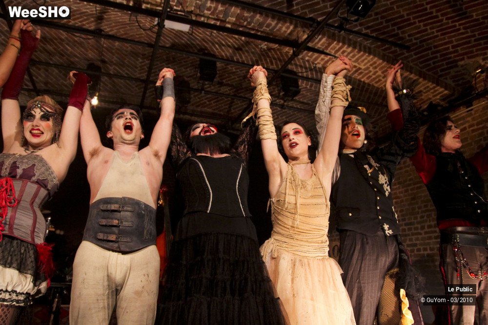 15/27 photos du spectacle Le Poche Ambiance