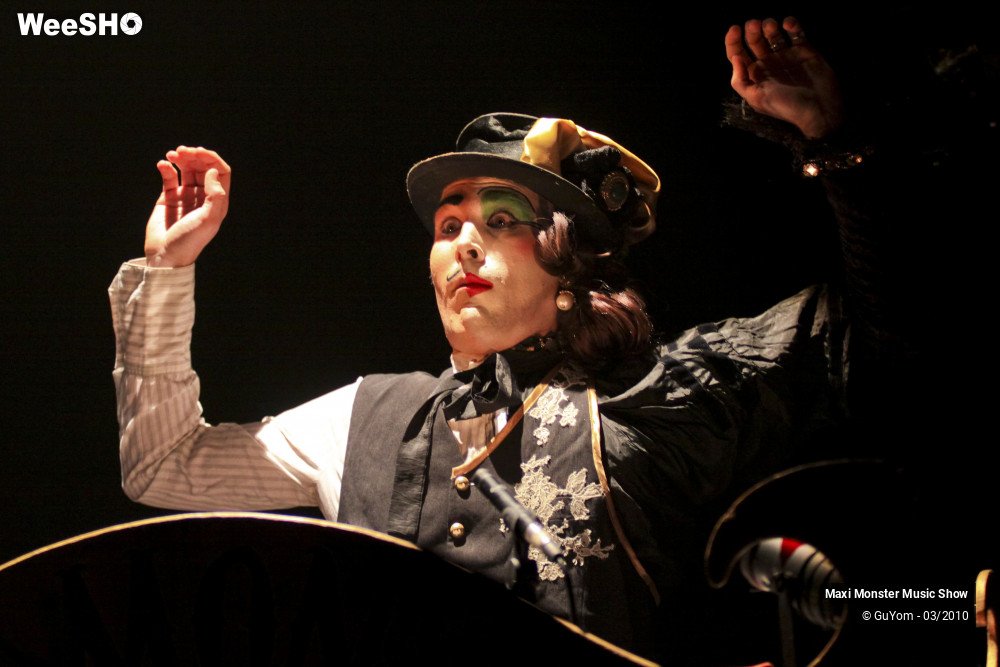 38/50 photos du spectacle Galerie de Monstres