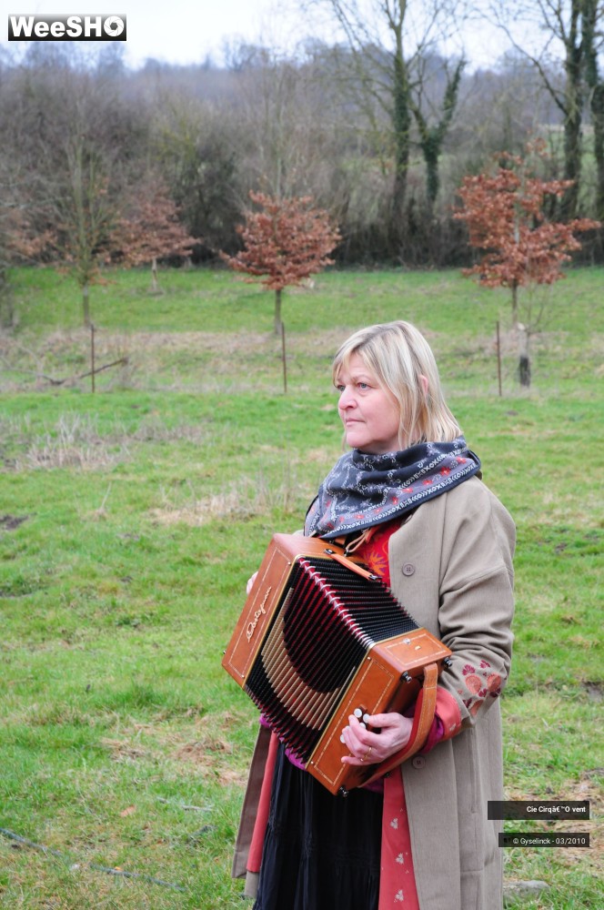 15/23 photos du spectacle Sans dessus dessous