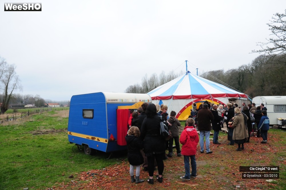 19/23 photos du spectacle Sans dessus dessous