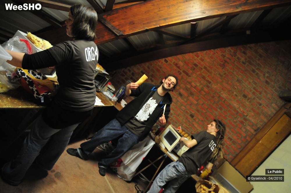 16/24 photos du spectacle Ask Festival 2010 Ambiance 2