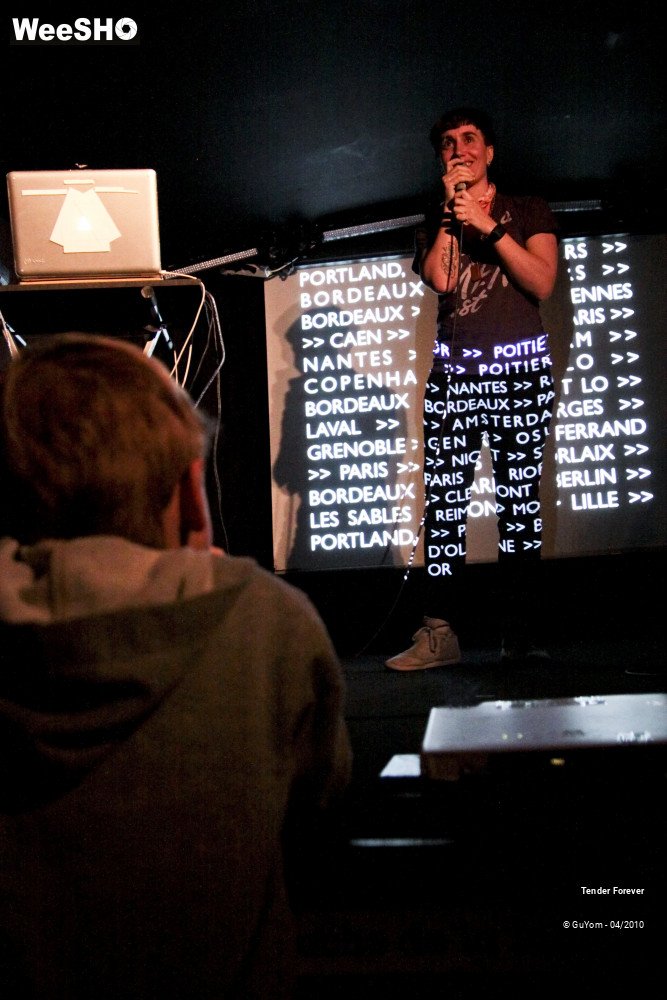 4/46 photos du spectacle Tender Forever