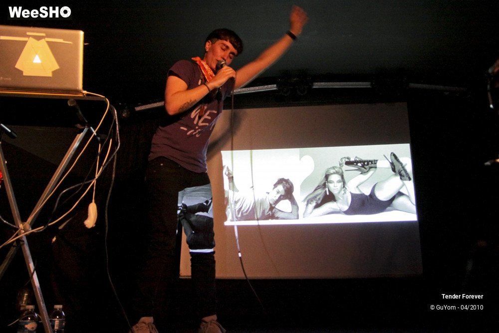29/46 photos du spectacle Tender Forever