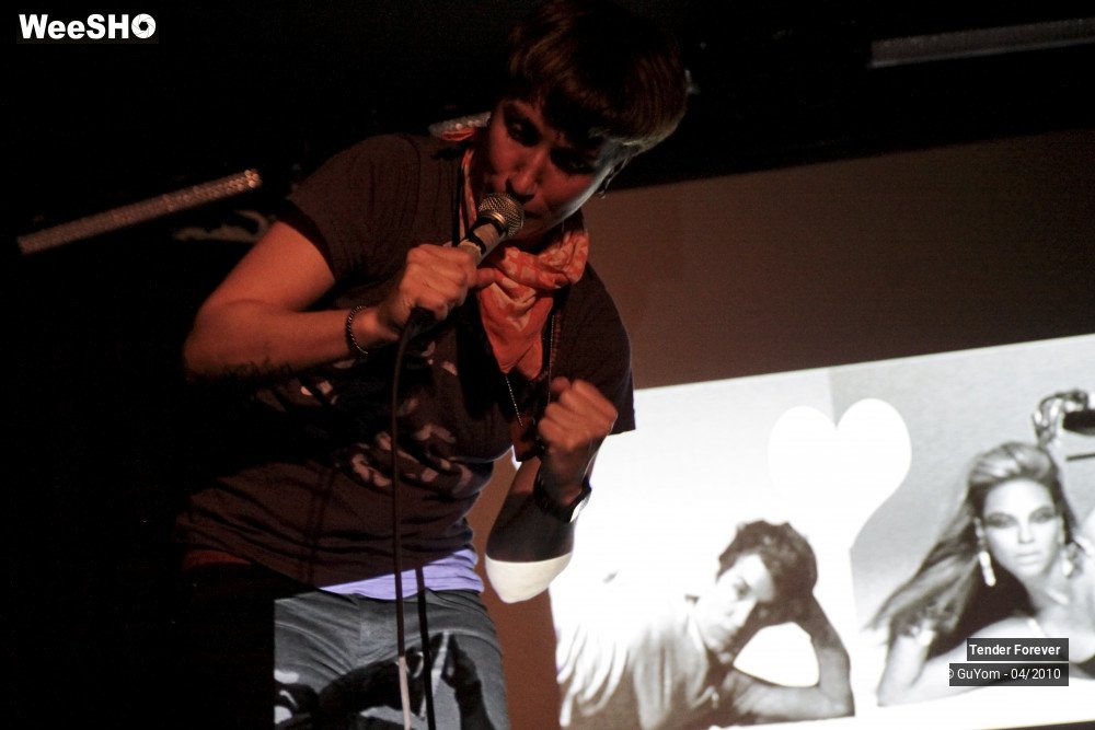 38/46 photos du spectacle Tender Forever
