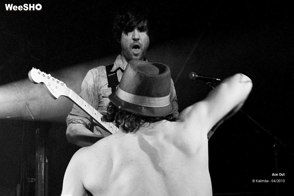 18/23 photos du spectacle Ace Out