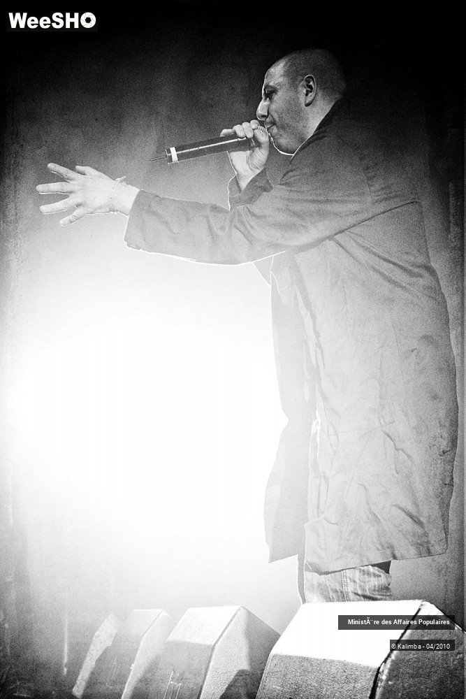 5/38 photos du spectacle Ministère des Affaires Populaires