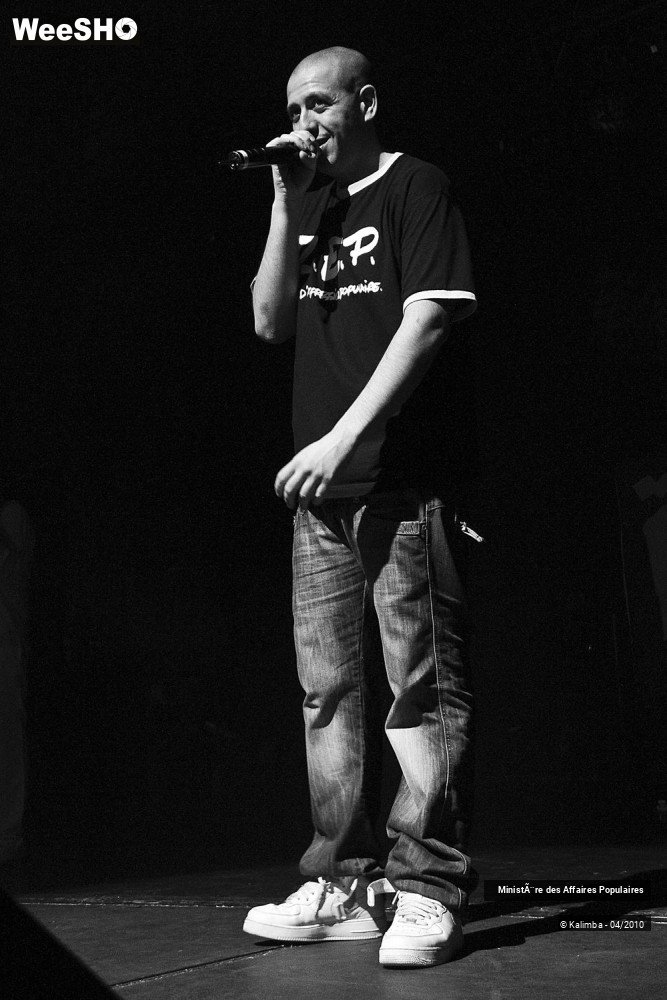 6/38 photos du spectacle Ministère des Affaires Populaires