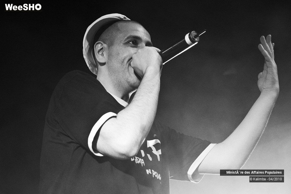 22/38 photos du spectacle Ministère des Affaires Populaires