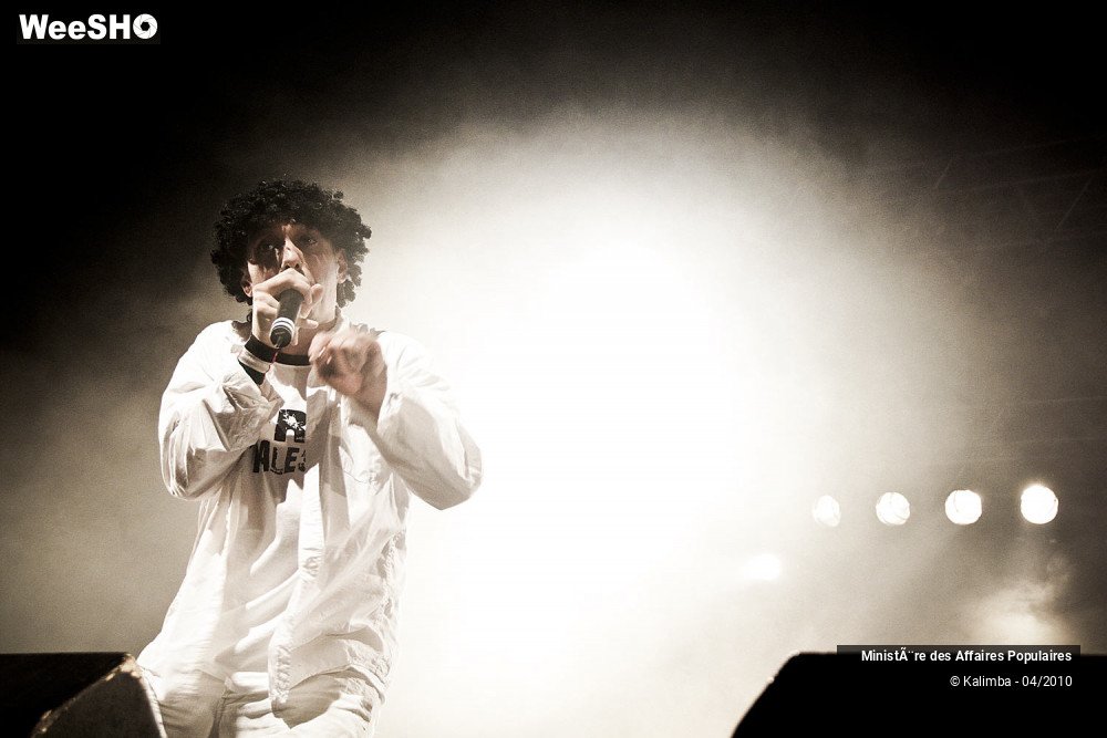 24/38 photos du spectacle Ministère des Affaires Populaires