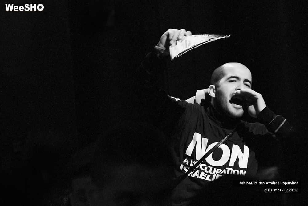 25/38 photos du spectacle Ministère des Affaires Populaires